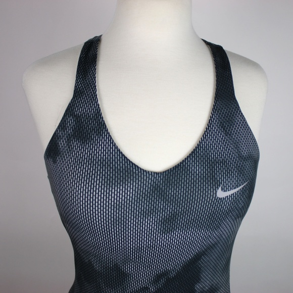 NIKE Dri-Fit Advantage Tank Top w/ Bra XS - Picture 5 of 6